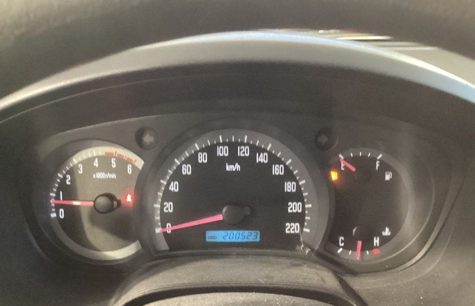 Isuzu D Max 2.5 TDI 135 CV de 2007 (Aceita-se Troca por Mota)