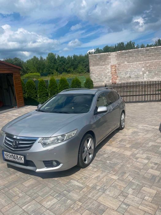 samochody osobowe honda acord
