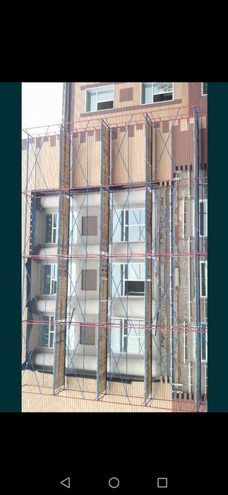 Аренда строительных лесов, вышки-туры.3-секционной лестницы-стремянки