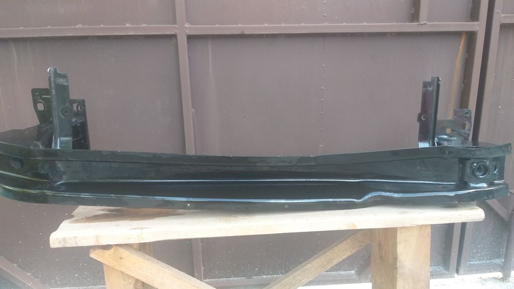 Усилитель бампера на е-golf