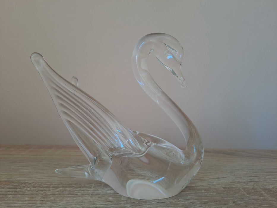Szklany łabędź Huta szkła artystycznego "Sabina" wysokość 13cm