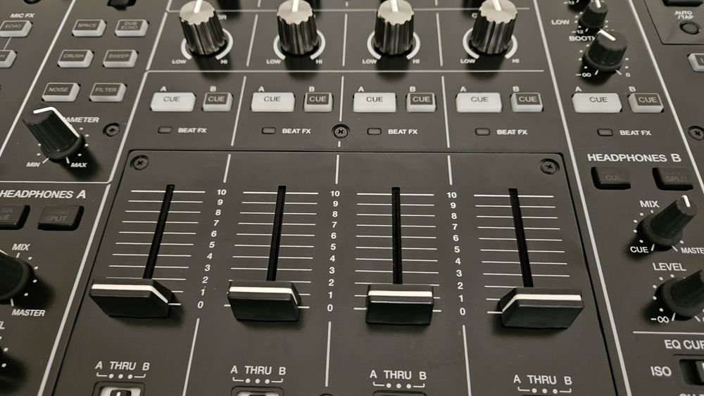 Mixer Pioneer DJ DJM A9 900nxs2  jak nowy