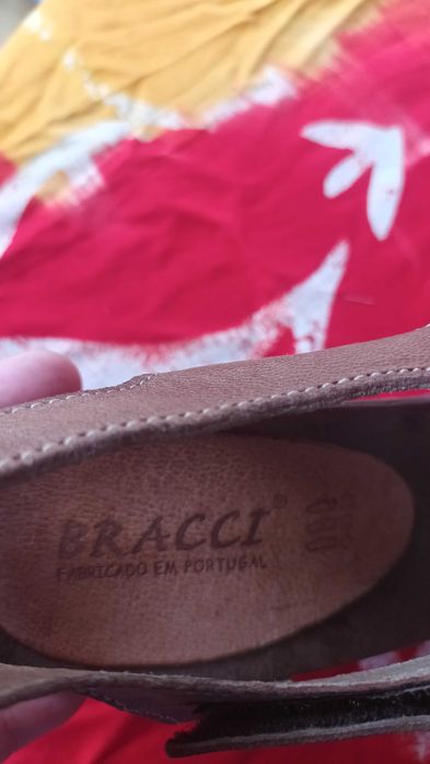 Sandálias senhora em couro, novas