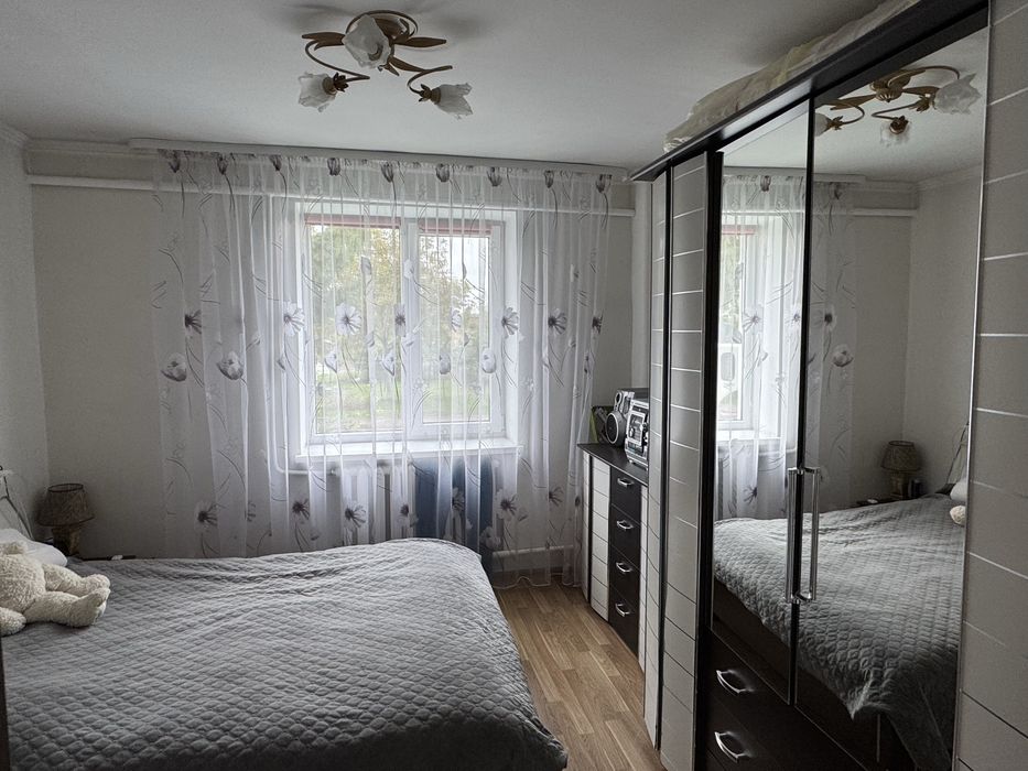 Продаж 2-к. квартири .