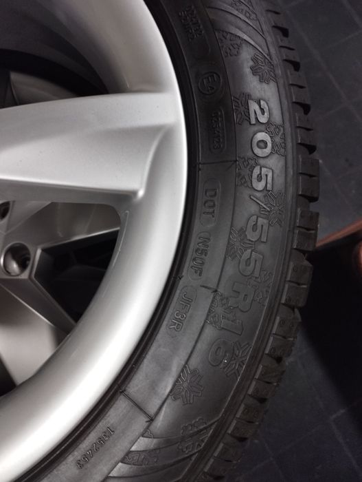 Оригінальні легкосплавні диски Ауді 5*112 з зимовими шинами 205/55/16