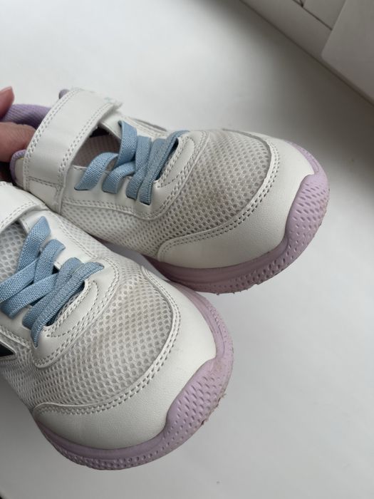 Кросівки на дівчинку Geox