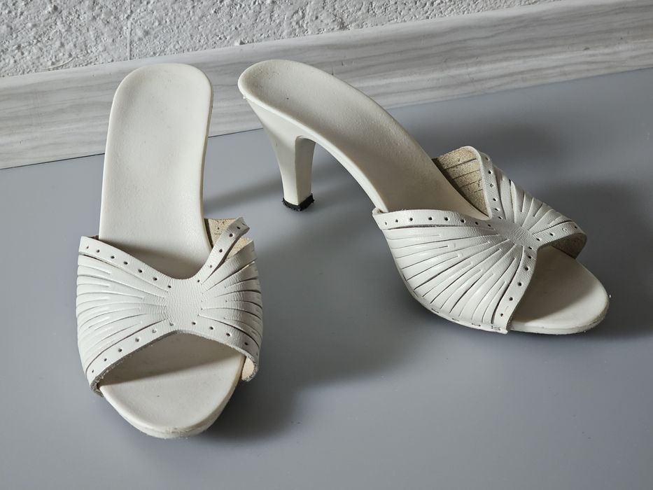 Różne buty rozmiary 36