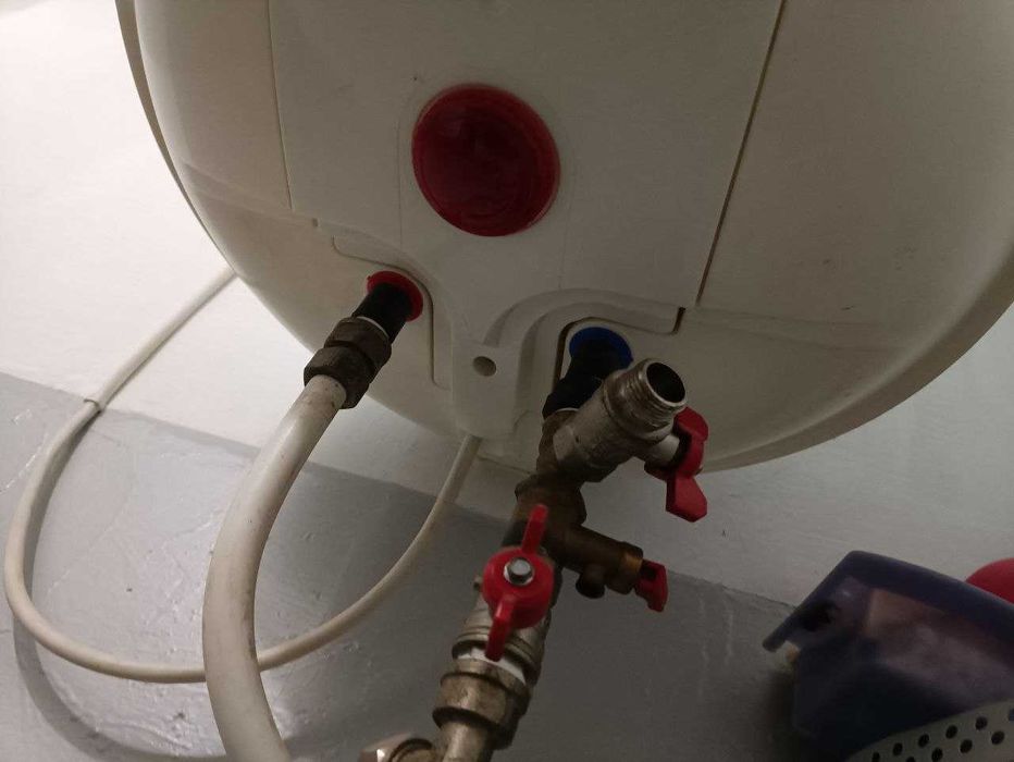 бойлер Ariston 80 літрів