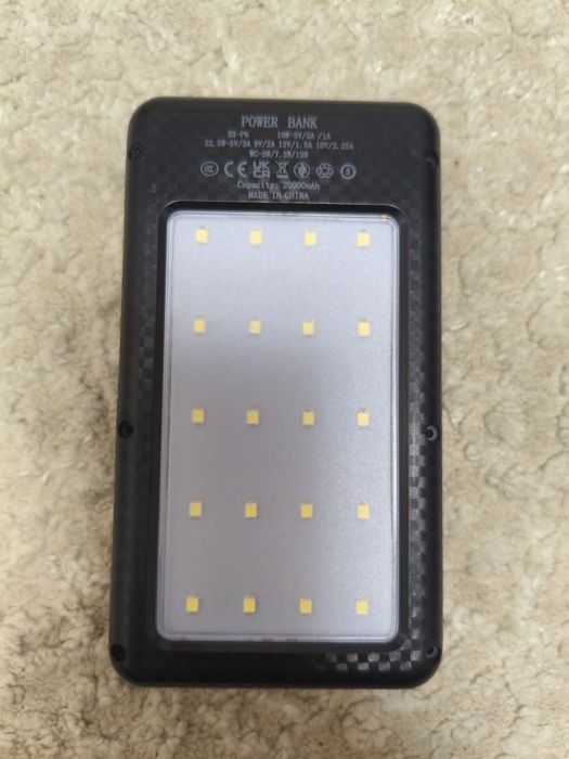 Потужний Павербанк 19000mah з лампою 18650 6штук