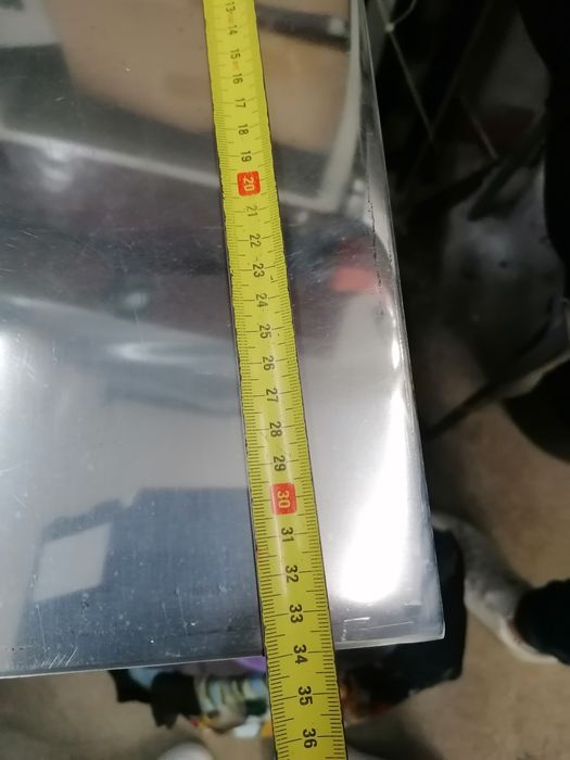 2 xapas de inox com espessura de 4 ou 5 milímetros