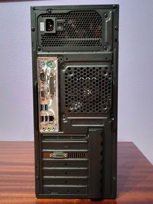 Системний блок, комп'ютер i7-7700, 8 ГБ ОЗУ, 120GB SSD, Win 10.