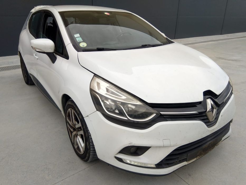 RENAULT CLIO IV - 2016 - Para Peças