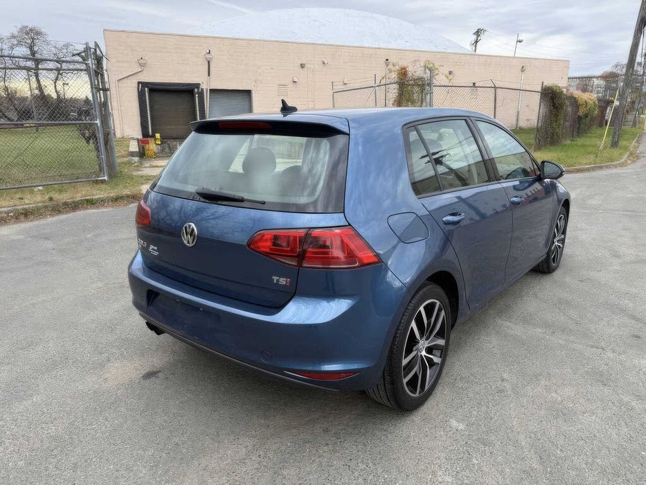 Volkswagen Golf SE 4-Door      2016