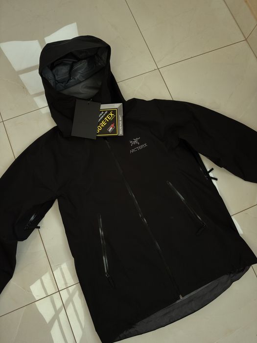 Kurtka Arcteryx Wiatrówka Rozmiar L Nowa