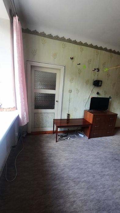 Продам 3-х комнатную сталинку. Центр. D E.