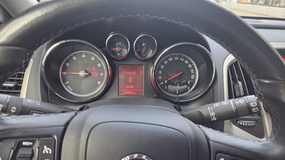 Opel Astra J 1.6