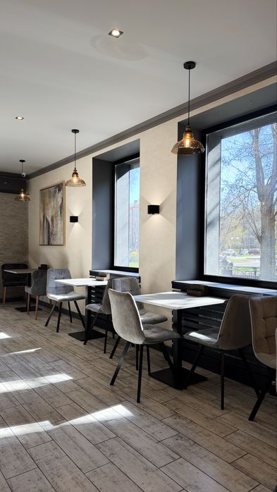 ПРОДАЖ  в самому центрі міста  (бульвар Шевченка, 8)