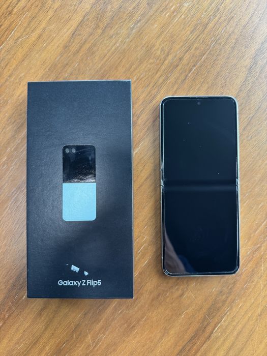 Samsung Galaxy Z Flip5