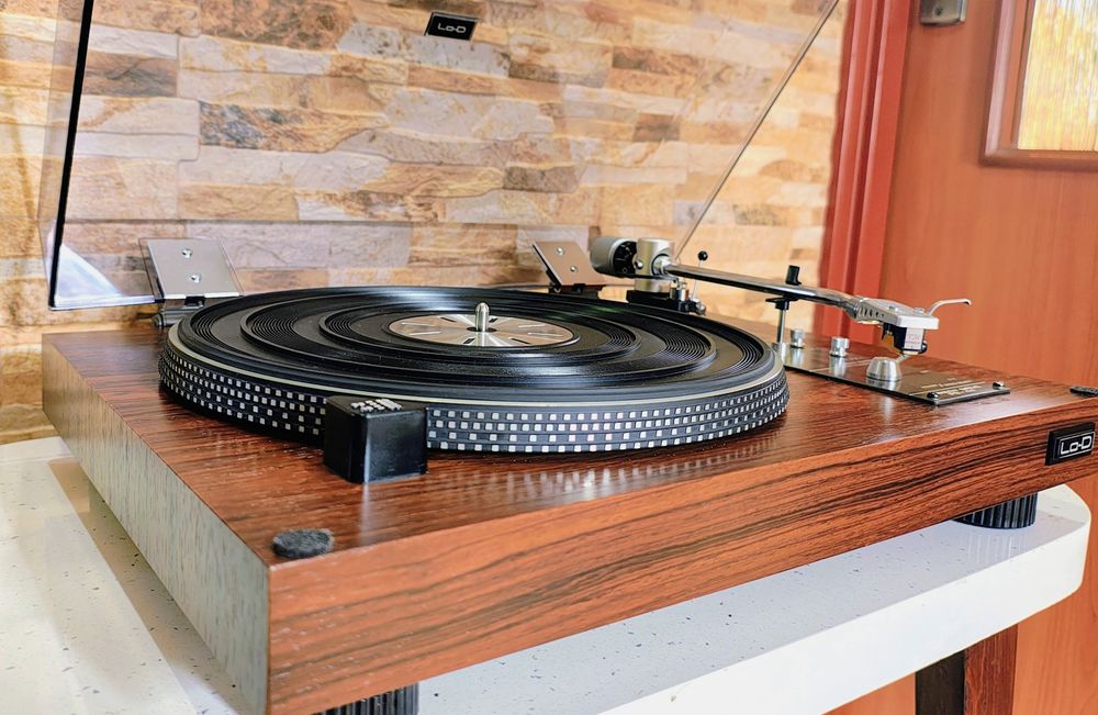Gramofon Lo D  Hitachi PS -44