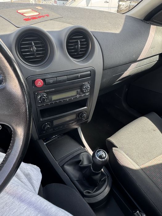 Seat Ibiza III 1.4 16v — photo 4