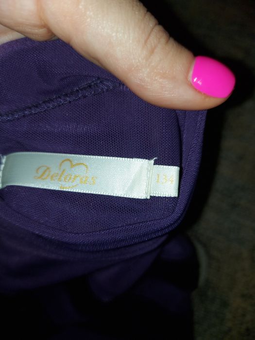 Продам красивые платья для девочки