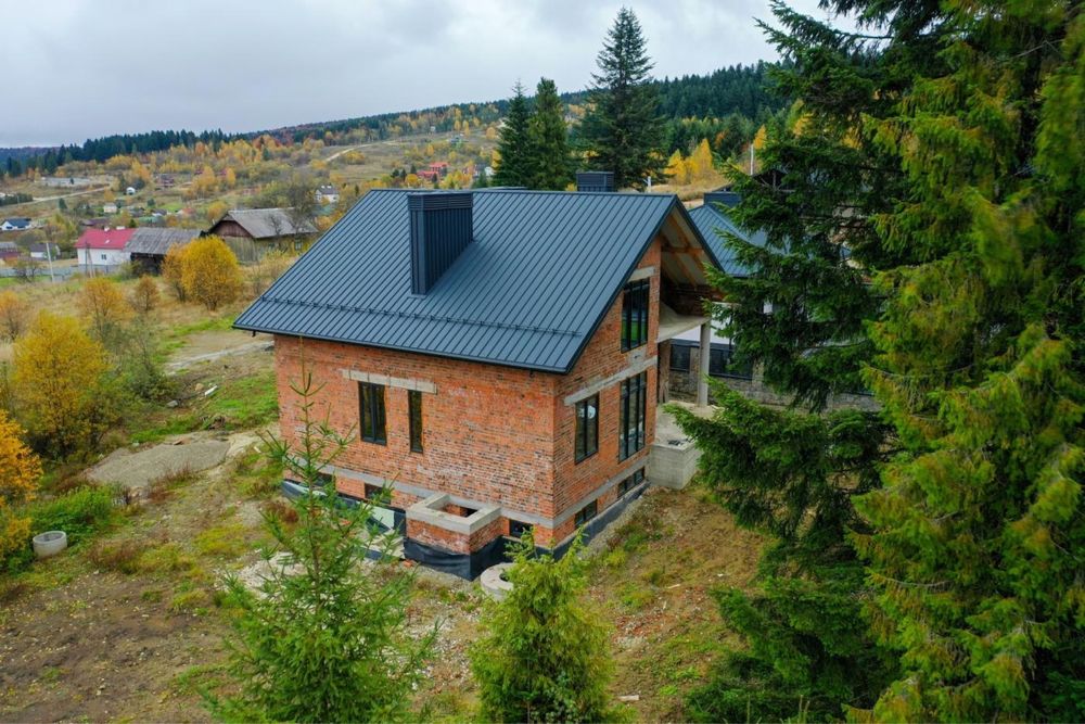 Продаж будинку біля лісу Східниця