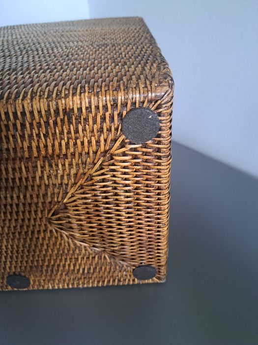 Gazetnik Ratanowy..Lub kosz.40 x25x35 duzy.Stan igla..