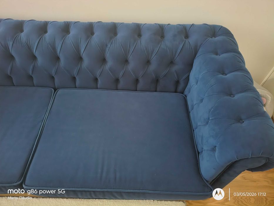 Sofá 3L veludo azul turquesa, da LASKASAS (impecável)
