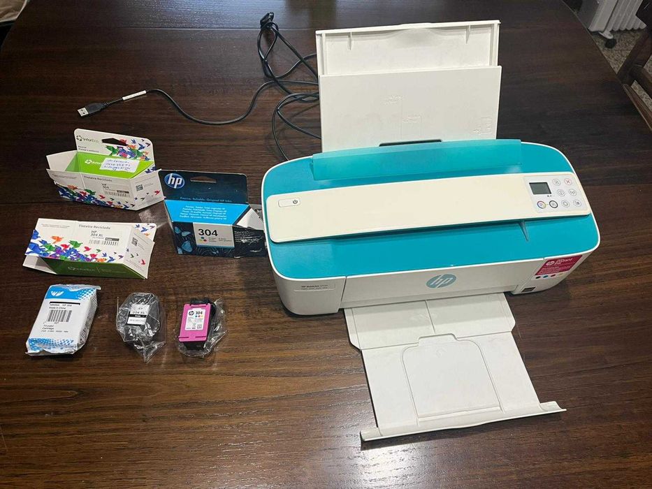 Impressora HP DeskJet 3735