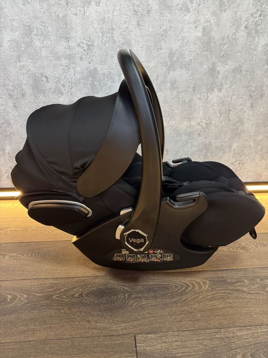 Автокрісло люлька 0+