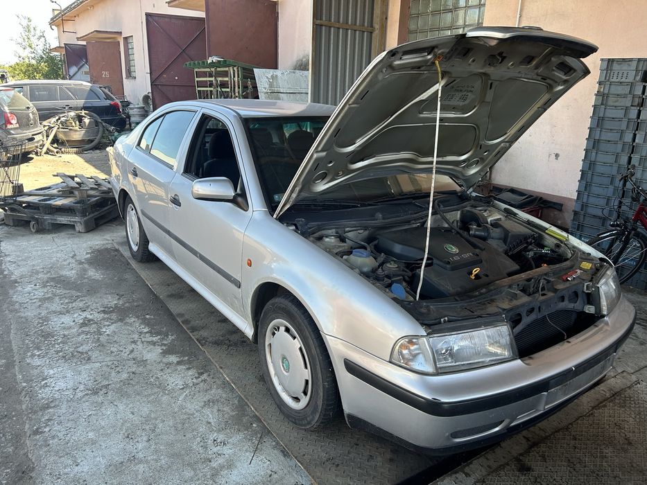 Skoda Octavia 1.6 SR 2002 rok