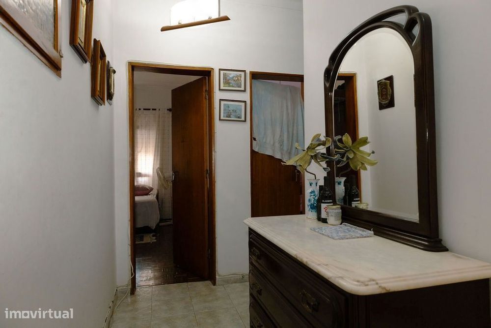 Apartamento T3 no centro de Sobral de Monte Agraço