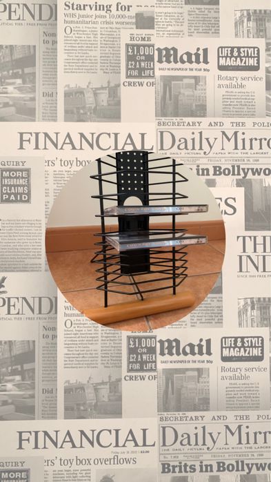 Suporte preto para CD’s