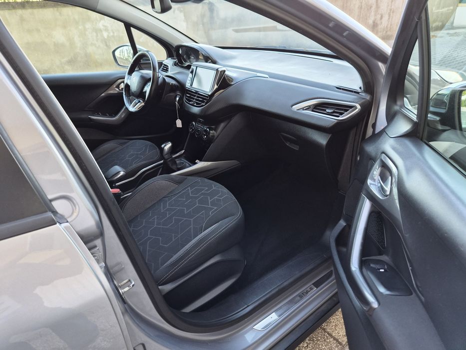 Peugeot 2008 1.6 Blue-hdi style