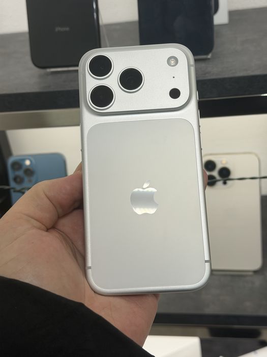 Iphone 17 Pro 256 e sim open box айфони гарантія рік є обмін