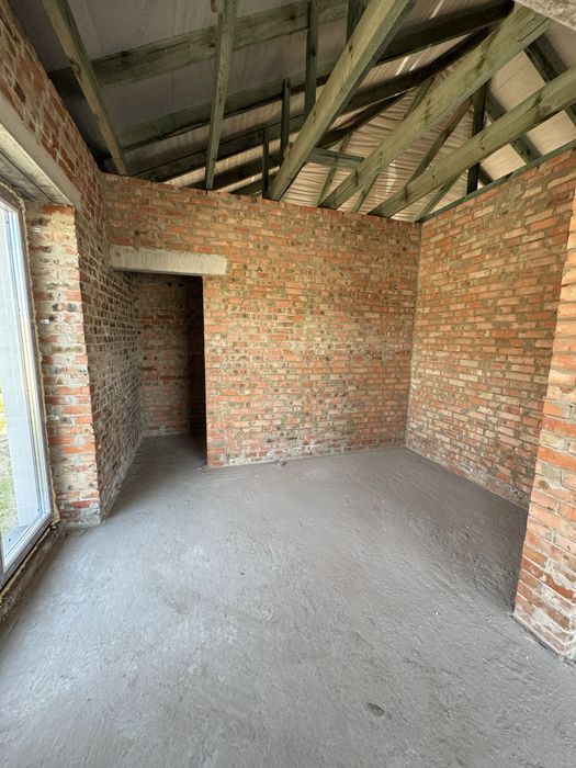 Продам сучасну американку 110 м.кВ в хорошій локації