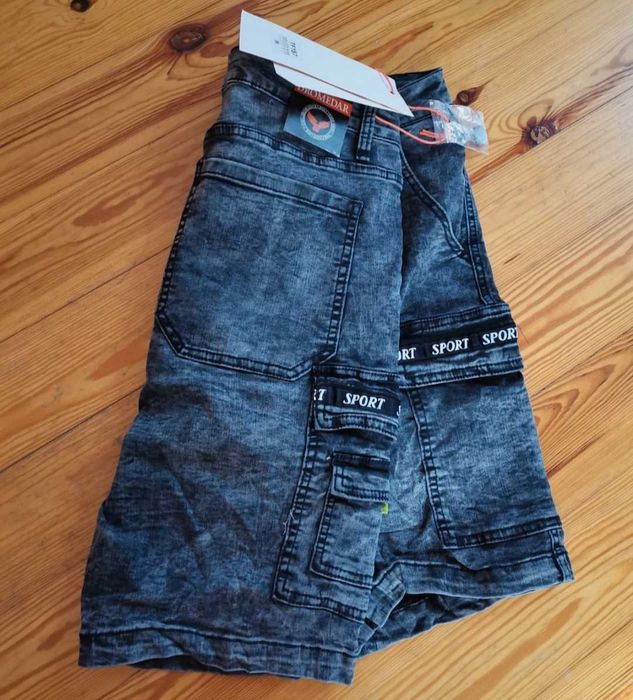 Spodnie męskie. Nowe