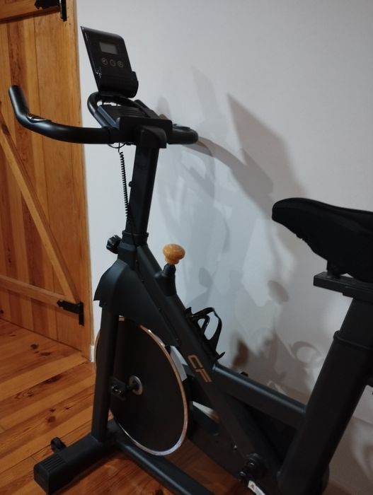 Bicicleta elíptica e de spinning