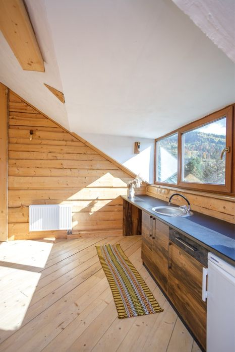 Подобова оренда будинку для відпочинку на 10-14 осіб, Славське