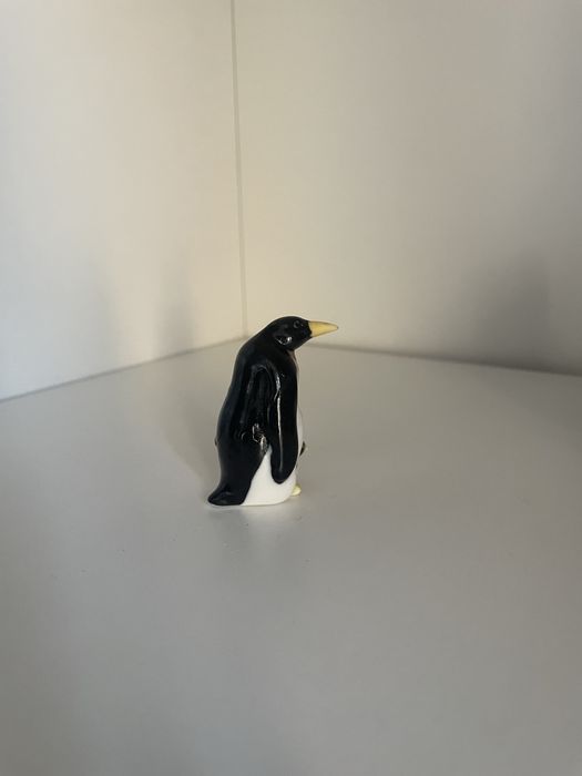 Figurka pingiwna z malym