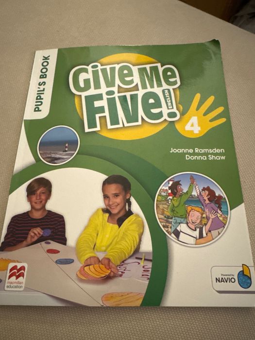 Give me five książka do języka angielskiego 4