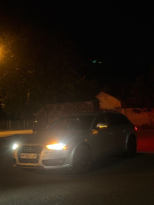 Audi a4b8 allroad 2013 рік 2.0 tfsi