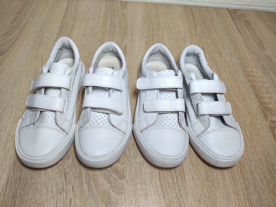 Кросівки для дівчинки для двійні / близнят