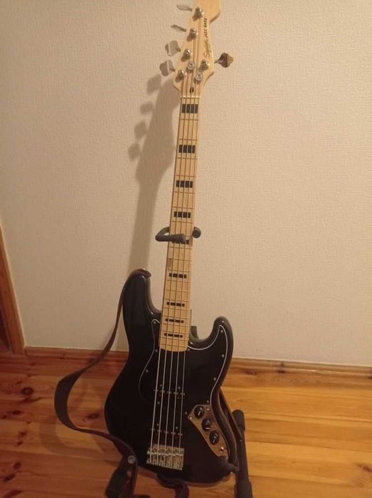 Squier Affinity ACT Jazz Bass V