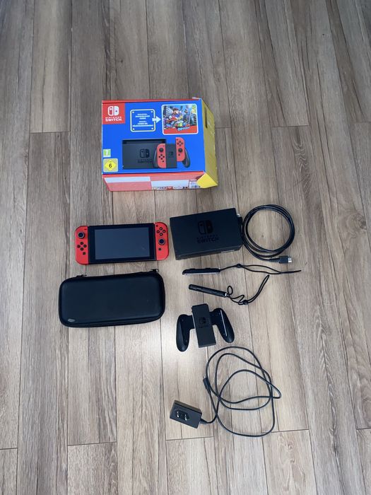 Nintendo Switch + akcesoria