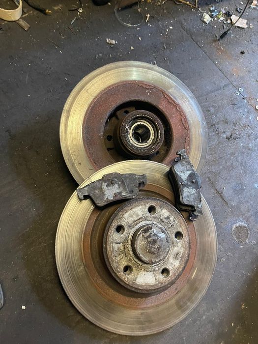 Tarcze hamulcowe tył  renault Espace 4 laguna vel satis laguna