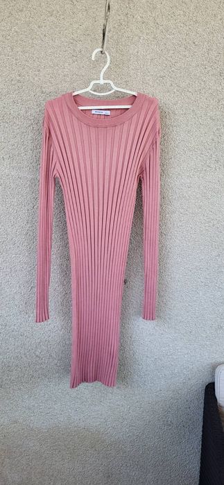 Стильна сукня для підлітка