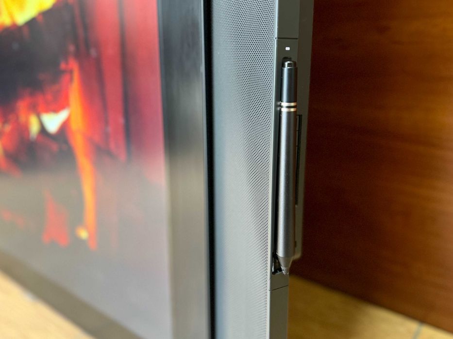 Інтерактивний моноблок/Microsoft Surface Hub V1 84"/i7-4/8GB/SSD 128GB/84"/4K Touch