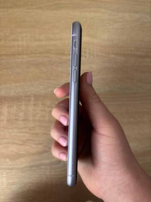 Айфон 11 на 64 Гб