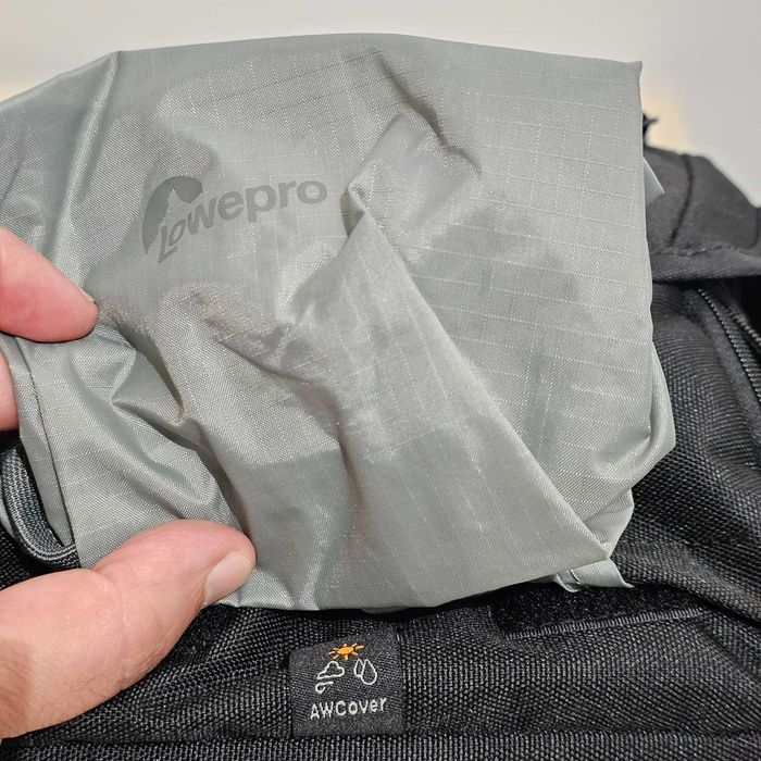 Saco/Mala Fotografia Lowepro Nova 160 AW II